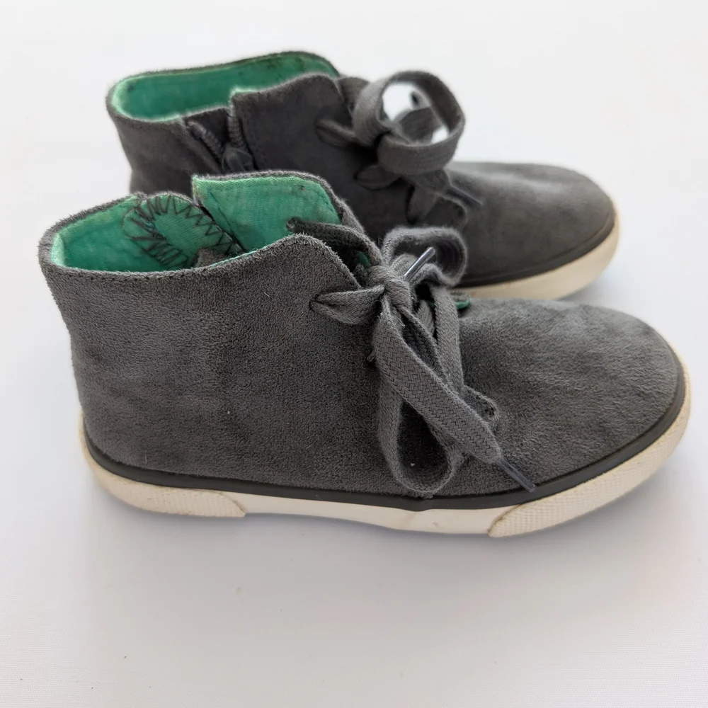 Cat & Jack Charcoal Boots with Teal Lining